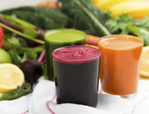 Top 3 Receitas de Suco para Aliviar a Menopausa e Seus Benefícios